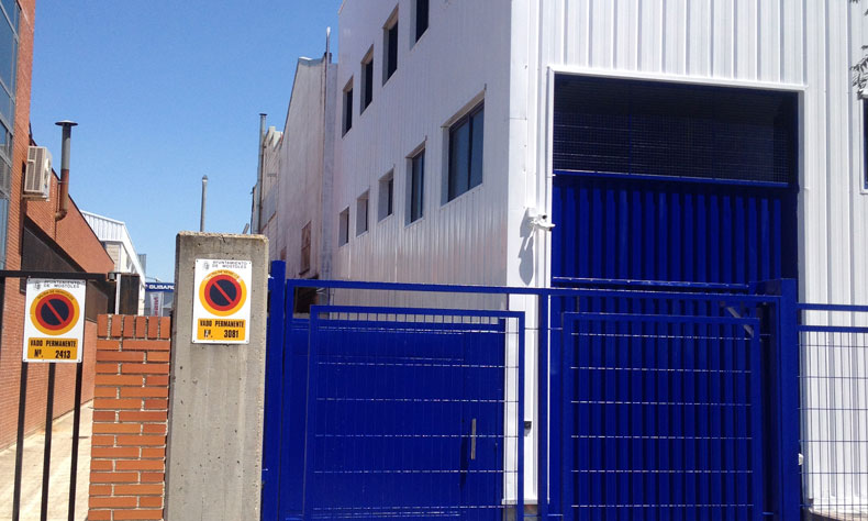 pintor nave industrial